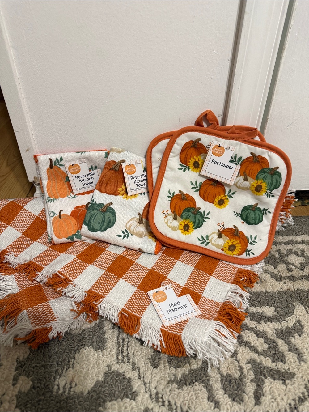 Perfect Harvest Fall Pumpkin Kitchen Linens Set Orange & White Plaid